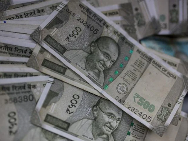 Rupee likely to fall on weak Asia foreign exchange, waning momentum